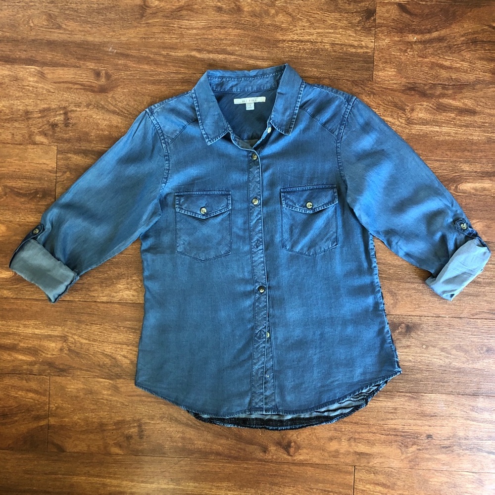 Cool Chambray bottom down shirt embroidered back